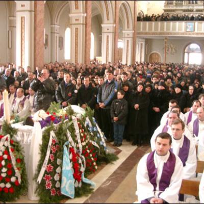 Înmormântarea pr. Anton Gabor la Săbăoani