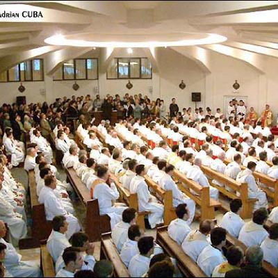 Liturghia crismei la Iaşi (II) (FOCUS)