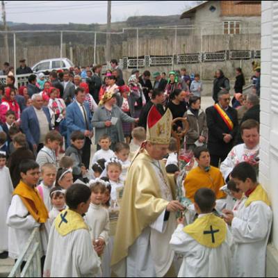 Vizită pastorală în Parohia Ciucani
