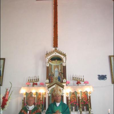 Vizită pastorală în Parohia Comăneşti