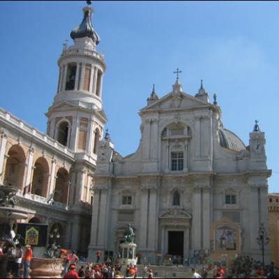 Loreto: Sub semnul sfinţeniei