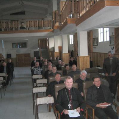 Pralea: Exerciţii spirituale pentru preoţi