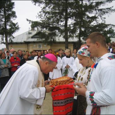 Vizită pastorală în Parohia Fărcăşeni