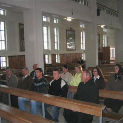 Vizită pastorală în Parohia Fărcăşeni