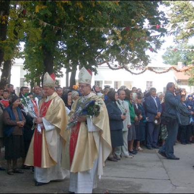 Hram la Săbăoani