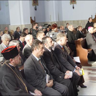 Centenarul bisericii de la Cacica