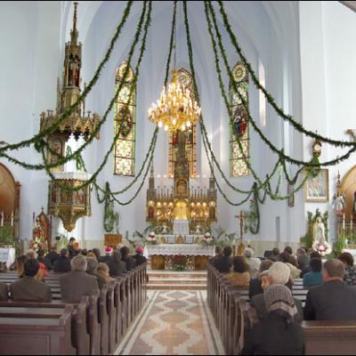 Centenarul bisericii de la Cacica