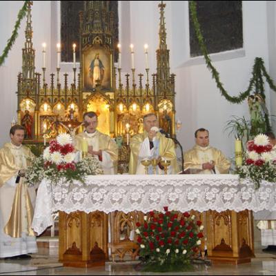 Centenarul bisericii de la Cacica