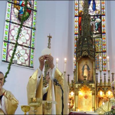Centenarul bisericii de la Cacica
