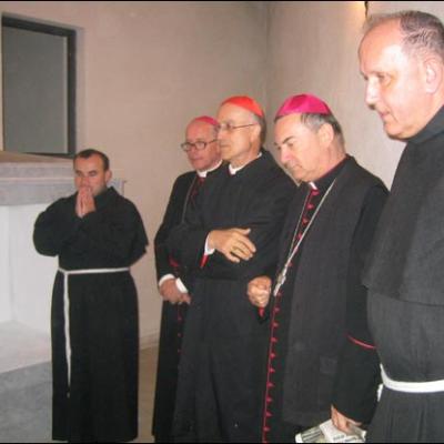 Roman: Pr. Petru Tocănel din nou acasă