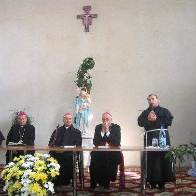 Roman: Pr. Petru Tocănel din nou acasă