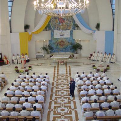 Iaşi: A doua sesiune plenară a Sinodului diecezan - liturghia de deschidere