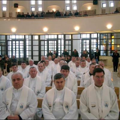 Iaşi: A treia sesiune plenară a Sinodului - liturghia de deschidere