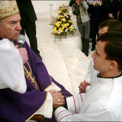 Iaşi: Sfinţiri de diaconi