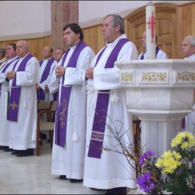 Săbăoani: PS Aurel Percă la 25 de ani de preoţie şi cinci ani de episcopat