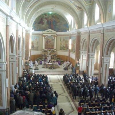 Săbăoani: PS Aurel Percă la 25 de ani de preoţie şi cinci ani de episcopat