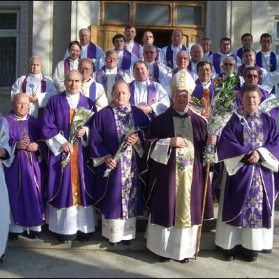 Săbăoani: PS Aurel Percă la 25 de ani de preoţie şi cinci ani de episcopat