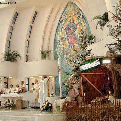 Iaşi: Sfânta Liturghie din ziua de Crăciun (FOCUS)
