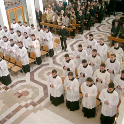 Iaşi: Instituire de lectori şi acoliţi la ITRC