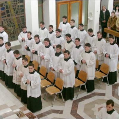Iaşi: Instituire de lectori şi acoliţi la ITRC