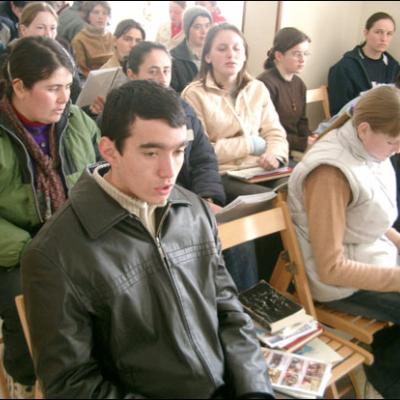 Barticeşti: Zile de reculegere pentru tineri