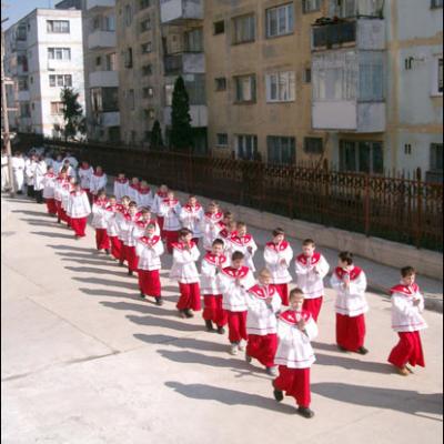 Bacău: Liturghia crismei