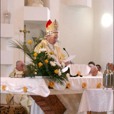 Bacău: Liturghia crismei