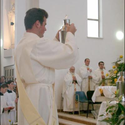 Bacău: Liturghia crismei