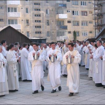 Bacău: Liturghia crismei