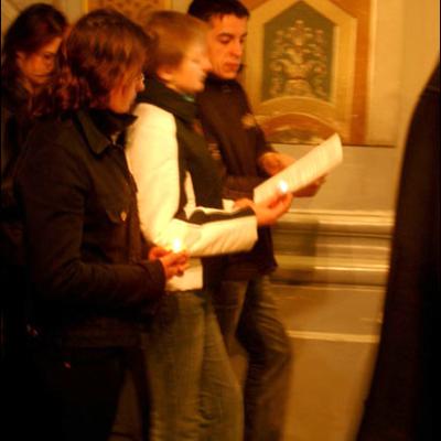Iaşi: Oră de rugăciune pentru papa organizată de studenţi