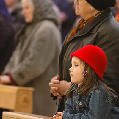 Iaşi: Liturghie cu requiem pentru Sfântul Părinte (FOCUS)