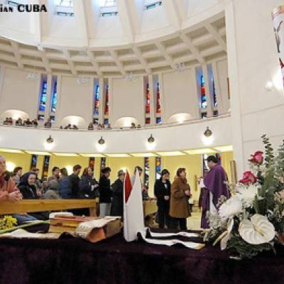 Iaşi: Liturghie cu requiem pentru Sfântul Părinte (FOCUS)