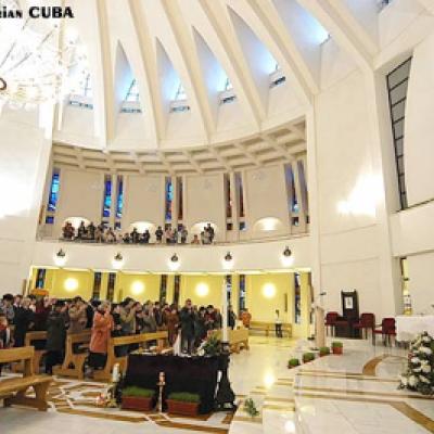 Iaşi: Liturghie cu requiem pentru Sfântul Părinte (FOCUS)