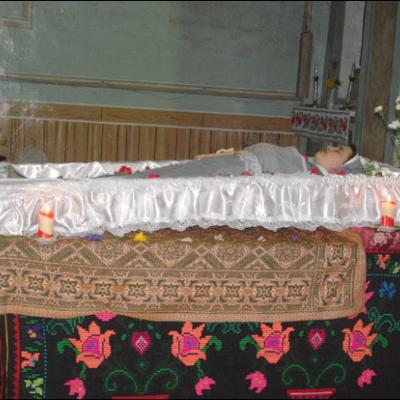 Fundu Răcăciuni: Înmormântarea sorei Magda Cochior