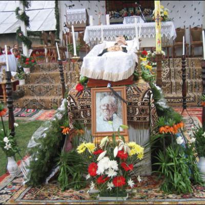 Târgu Trotuş: Înmormântarea pr. Anton Dămoc