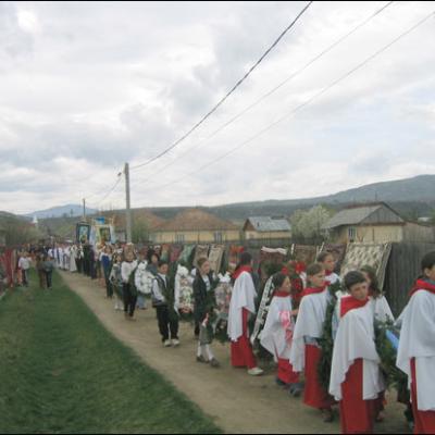 Târgu Trotuş: Înmormântarea pr. Anton Dămoc