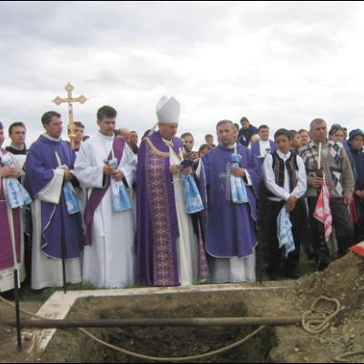 Târgu Trotuş: Înmormântarea pr. Anton Dămoc