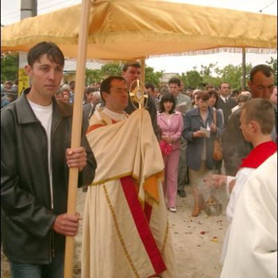 Hram în Parohia Horleşti