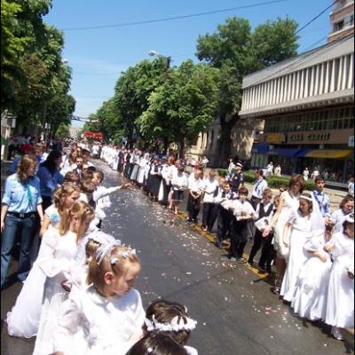 Iaşi: Liturghie şi procesiune euharistică