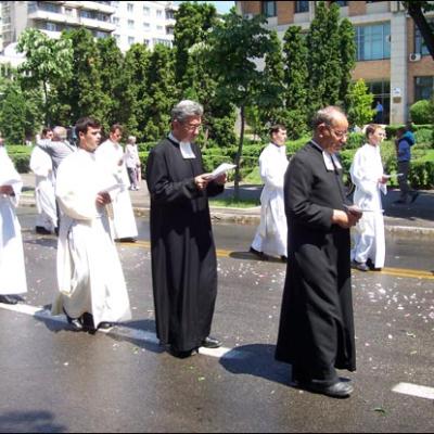Iaşi: Liturghie şi procesiune euharistică