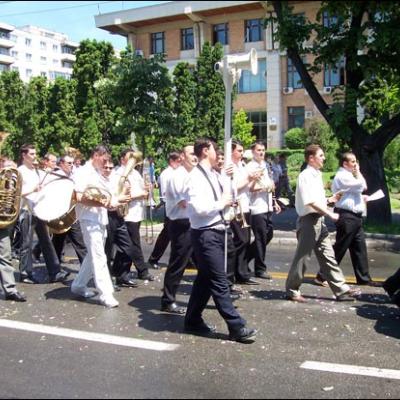 Iaşi: Liturghie şi procesiune euharistică