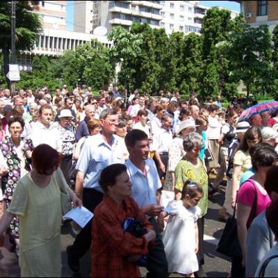 Iaşi: Liturghie şi procesiune euharistică