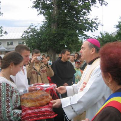 Vizită pastorală în Parohia Hălăuceşti