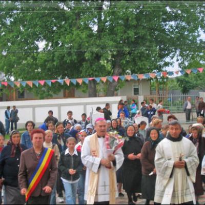 Vizită pastorală în Parohia Hălăuceşti