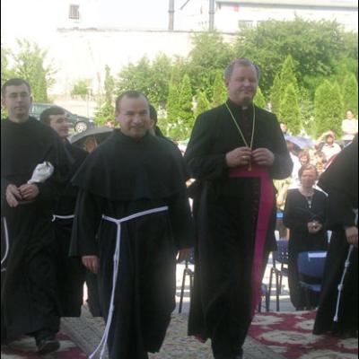 Sfinţiri de preoţi la Roman