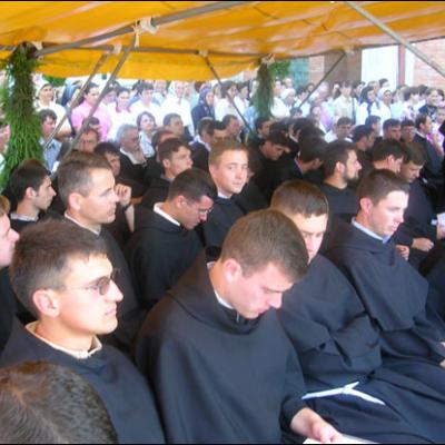 Sfinţiri de preoţi la Roman