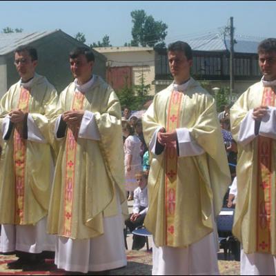 Sfinţiri de preoţi la Roman