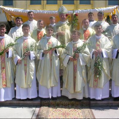 Sfinţiri de preoţi la Roman