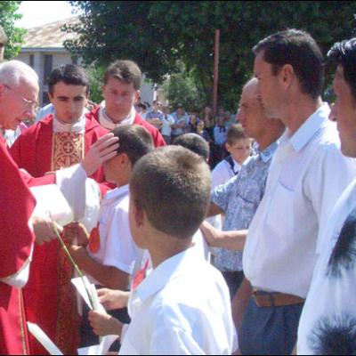 Administrarea Mirului în Parohia Hălăuceşti