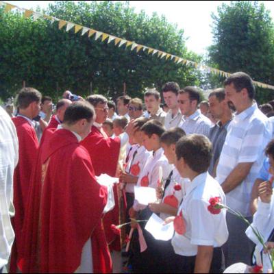 Administrarea Mirului în Parohia Hălăuceşti